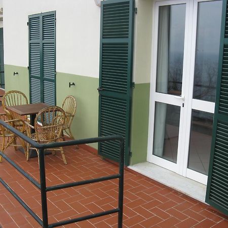 Residence Borgo San Sebastiano Bergeggi Luaran gambar