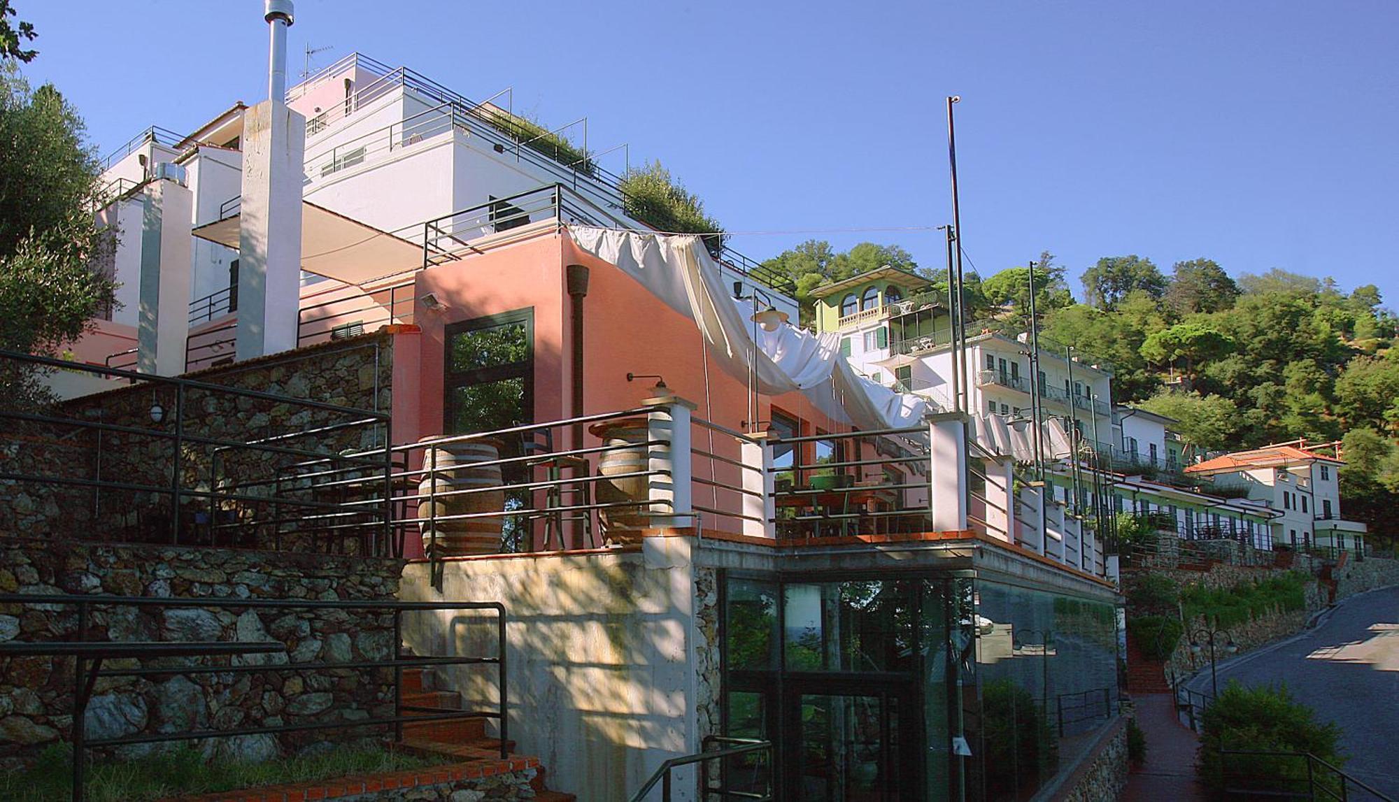 Residence Borgo San Sebastiano Bergeggi Luaran gambar