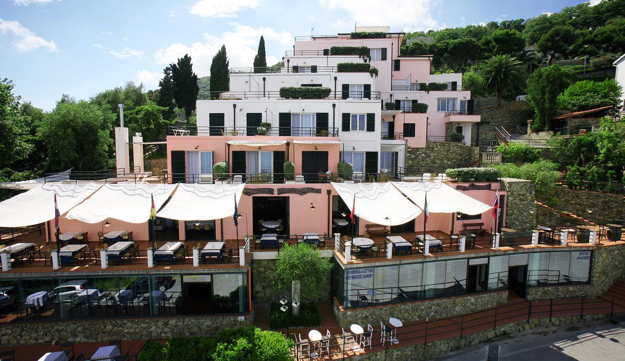 Residence Borgo San Sebastiano Bergeggi Luaran gambar